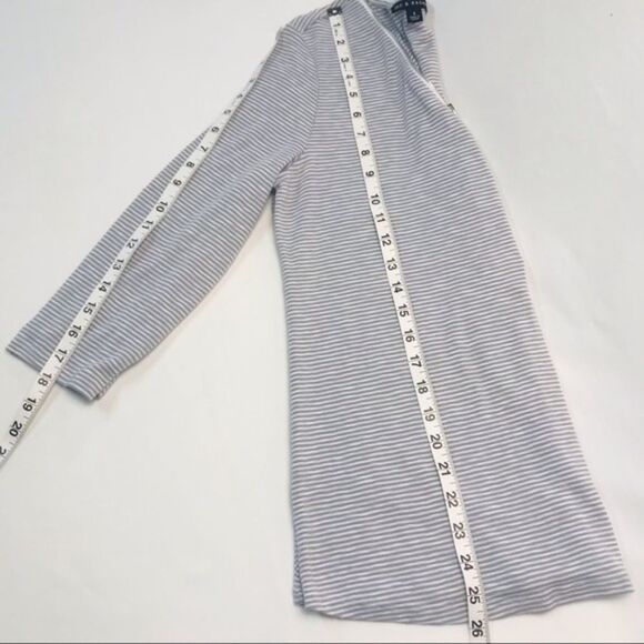 Zac & Rachel Gray and White Striped Zipper Front Top - Picture 10 of 11